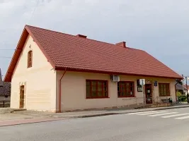 Budynek Gminnego Centrum Kultury i Czytelnictwa w Gręboszowie