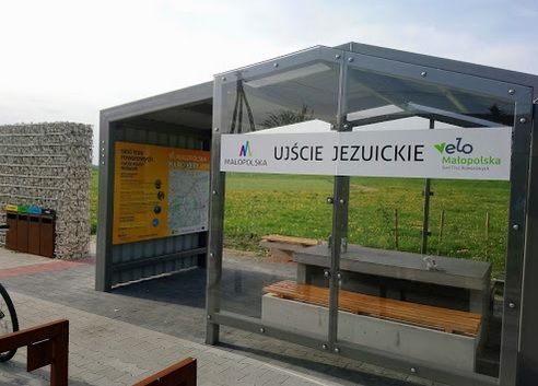 Miejsce Obsługi Rowerzystów (MOR) w Ujściu Jezuickim już gotowe