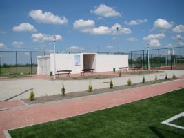 Zajęcia sportowe na Orliku