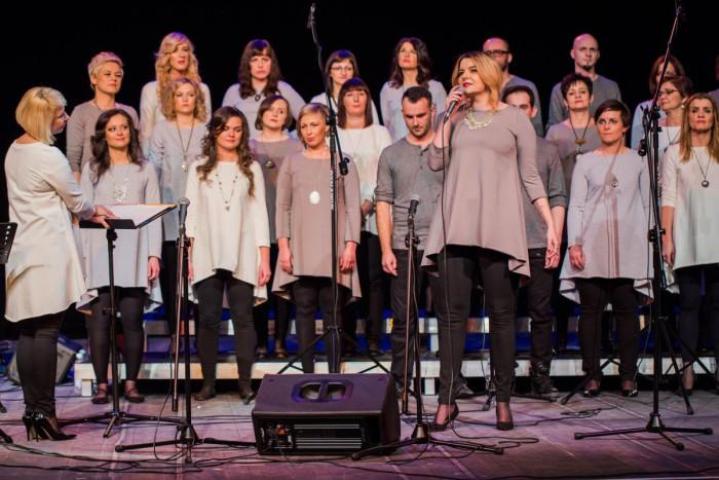 files/pliki/aktualnosci/2015/12grudzien/Koncert Noworoczny Tarnowskiego Choru Gos.pl/2.JPG