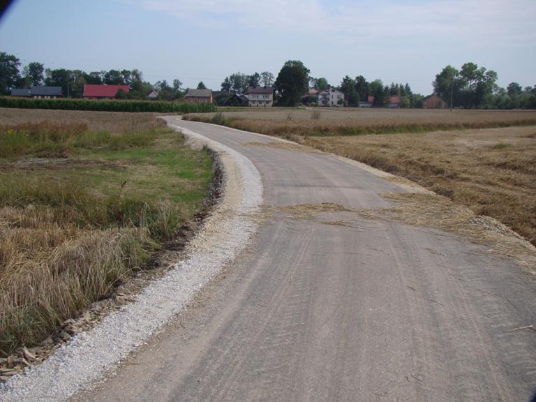 files/pliki/aktualnosci/2018/09wrzesien/Modernizacja drog dojazdowych do gruntow rolnych w miejscowosci/16.JPG