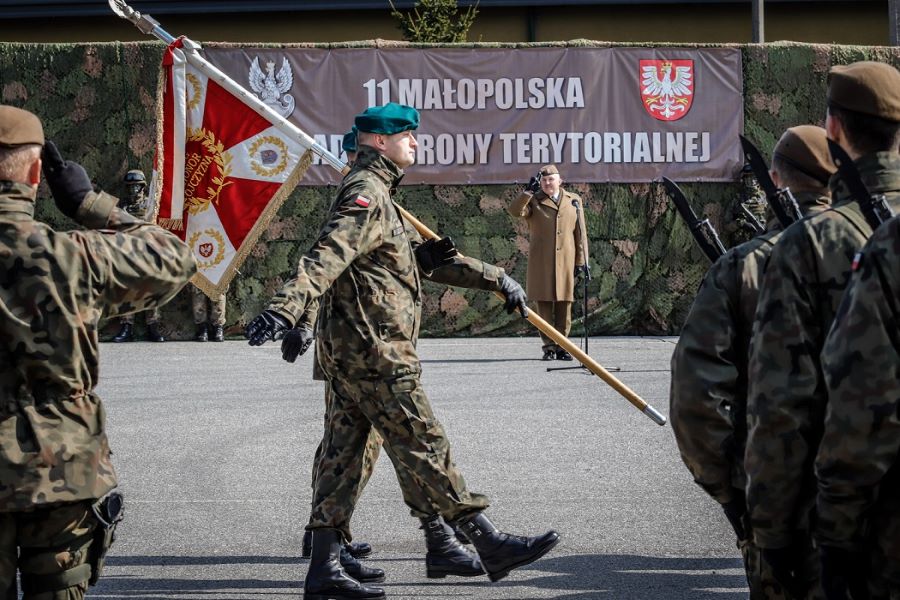 files/pliki/aktualnosci/2020/01styczen/SZTANDAR 11 MALOPOSZTANDAR 11 MALOPOLSKIEJ BRYGADY OBRONY TERYTORIALNEJ 1.jpg