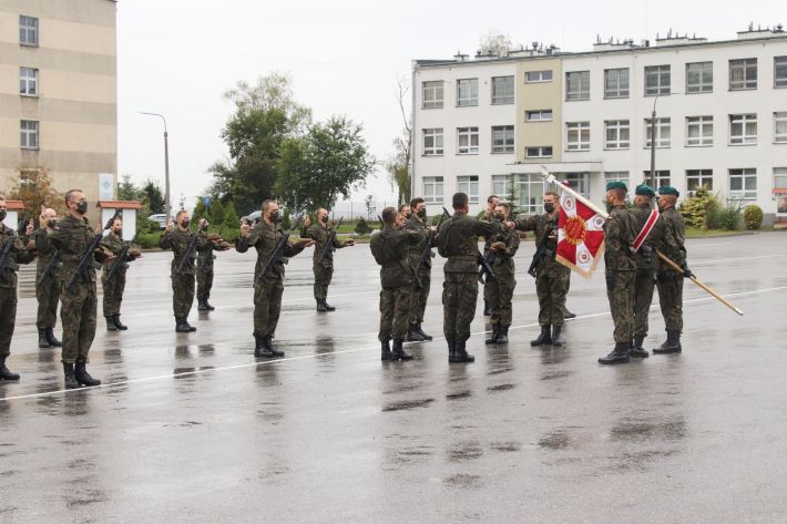 TERYTORIALSI ZLOZYLI PRZYSIEGE WOJSKOWA 5.JPG