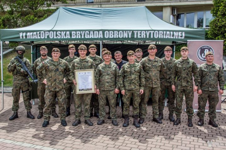 BUDOWA NOWOCZESNYCH KOSZAR DLA MAŁOPOLSKICH TERYTORIALSÓW