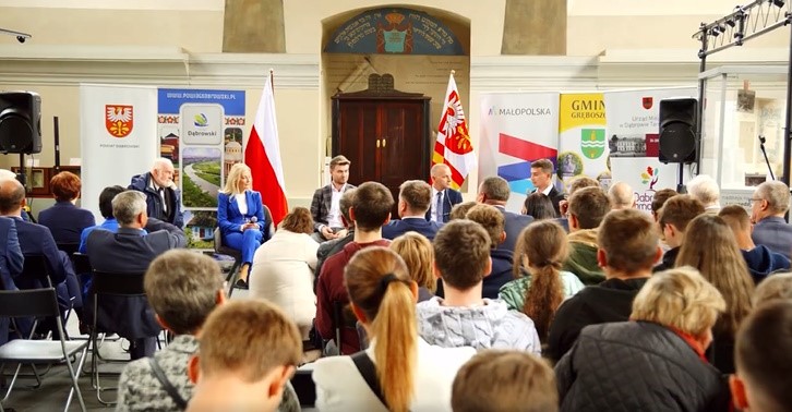 Jaka jest przyszlosc powiatu dąbrowskiego
